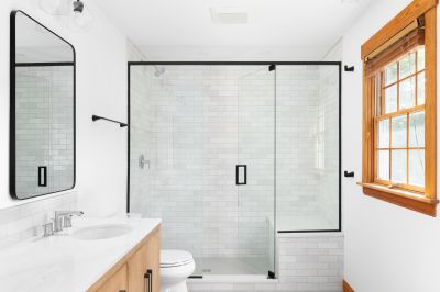 Black Frame Glass Shower Doors